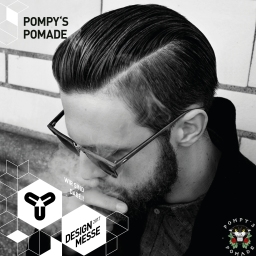 Jungs, Männer, die Herren... Wir freuen uns, einen ziemlich coolen Stand für euch dazugewonnen zu haben! Pompy's Pomade, hergestellt mit feinsten Inhaltsstoffen von Hand, ist am 22. April Teil der Crew! :D