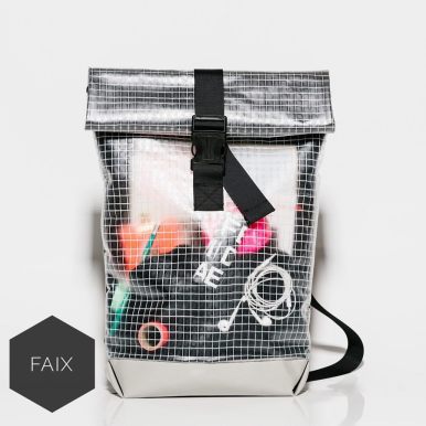 FAIX steht für eine faire Herstellung, minimalistisches Design und außergewöhnliche Materialien. Wir müssen die lässigen Taschen einfach mit euch teilen! 🤗 www.faix-design.com/